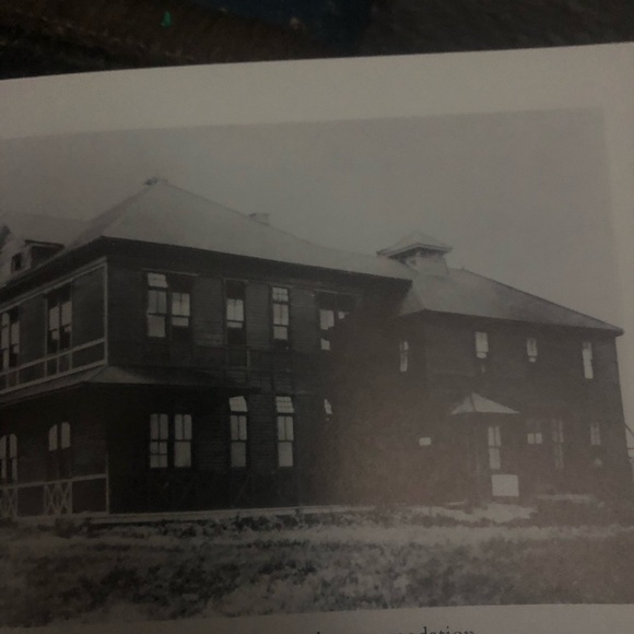 The Little Immigrants Book by Kenneth Bagnell - Picture 9 of 11